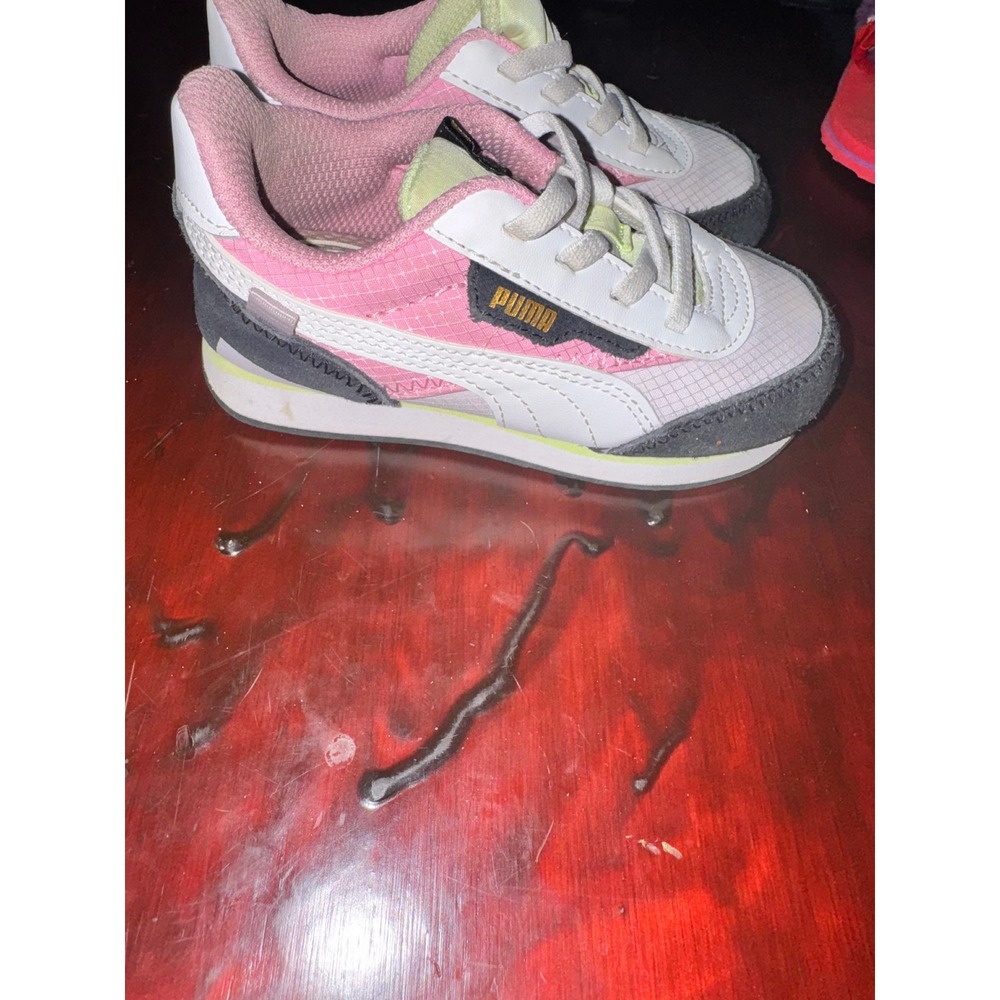 Puma girls shoes sz 9c